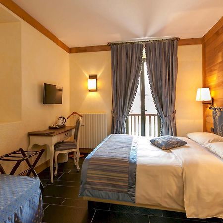 Hotel Lo Scoiattolo Courmayeur Exteriér fotografie