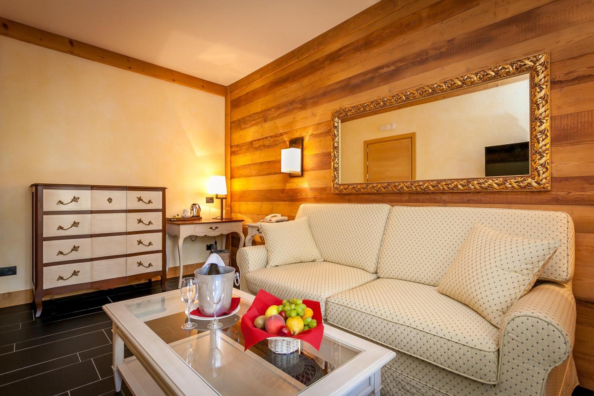 Hotel Lo Scoiattolo Courmayeur Pokoj fotografie