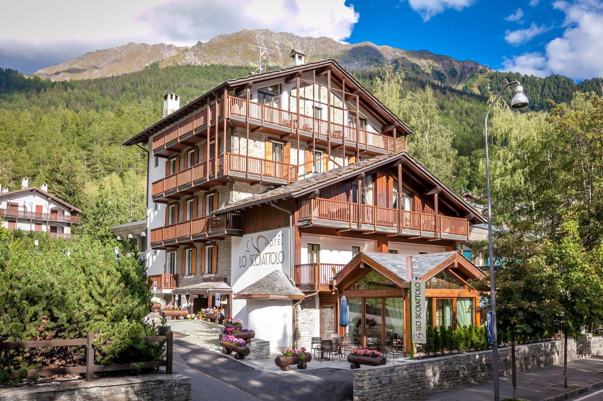 Hotel Lo Scoiattolo Courmayeur Exteriér fotografie